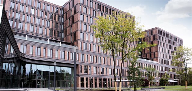 Neuauflage des Tages der Privatmedizin am 21. November An der Frankfurt School of Finance & Management im Norden der Mainmetropole wird auch in diesem Jahr der Tag der Privatmedizin 2026 ausgerichtet. Die Veranstaltung ist für den 21. November angesetzt. (Archivbild)