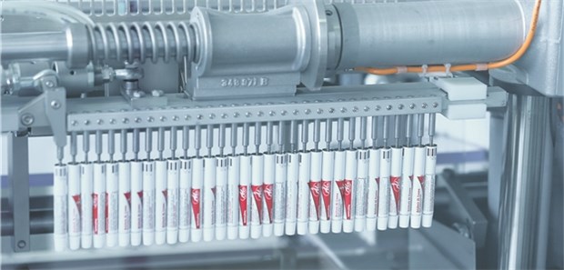 Konzernumbau drückt den Gewinn – kommt aber voran Arzneimittelproduktion bei Stada: Hier Aciclovir für die Vertriebslinie Aliud.