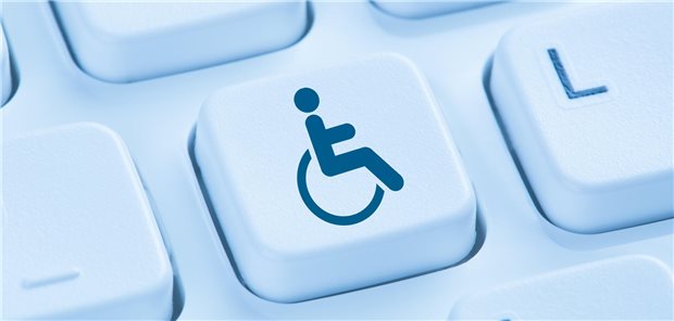So wird Ihre Praxiswebseite barrierefrei Tastatur mit Rollstuhlsymbol