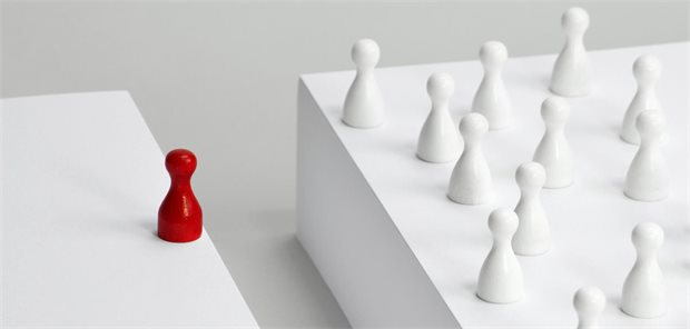 Rassismus in der Praxis: Das haben Ärztinnen und Ärzte erlebt – und diese Tipps geben sie Kollegen Rassismus in der Praxis: Das haben Ärztinnen und Ärzte erlebt – und diese Tipps geben sie Kollegen