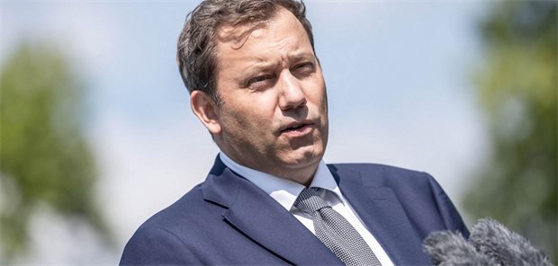 Klingbeil kassiert Pläne für Zuckersteuer ein – ist das Gesamtprojekt in Gefahr? Das Foto zeigt Bundesfinanzminister Lars Klingbeil (SPD).