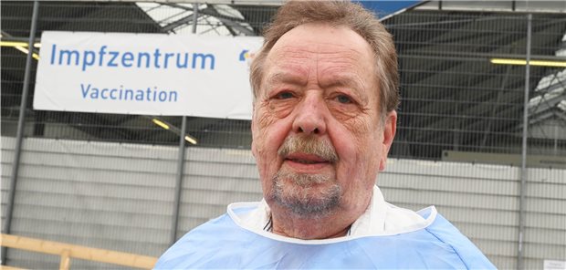 Von Stau, Tränen und Mogeleien: Der Alltag im Impfzentrum Corona-Impfarzt Dr. Dieter Hassler hat das Impfzentrum Bruchsal-Heidelsheim mitaufgebaut und leitet jetzt das Zentrum.