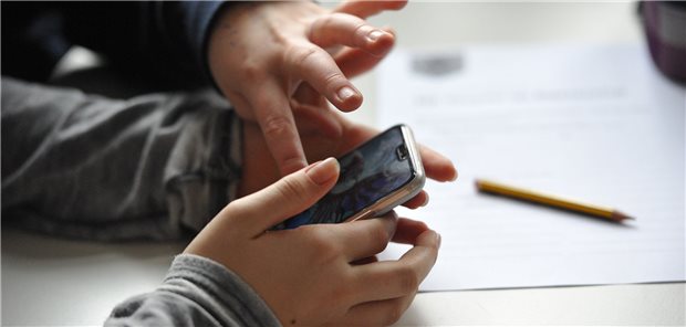 Cybermobbing: Prävention ist möglich, aber aufwändig Cybermobbing kann präventiv am besten im Schulsystem begegnet werden, weil die Attacken zumeist in festen Gruppen aus einem bekannten Umfeld erfolgen.