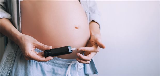 Gestörte Glukosetoleranz nach Gestationsdiabetes: Diese Empfehlungen helfen Das Kind ist entbunden, doch der Diabetes bleibt: Wie wird das Risiko eines manifesten Typ-2-Diabetes bei Frauen verhindert, die während der Schwangerschaft einen Diabetes hatten? (Symbolbild)
