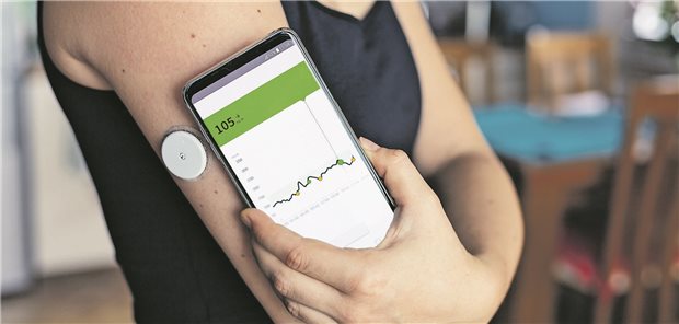 Diabetestechnik und ihre Herausforderungen bei Kindern und Älteren Glukosesensor