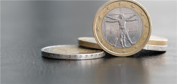Krankenkassen: 3,5 Milliarden Euro Überschuss und ein „gewaltiger Reformdruck“ Das Foto zeigt die Rückseite einer 1-Euro-Münze mit dem Motiv des Vitruvianischen Menschen von Leonardo da Vinci.