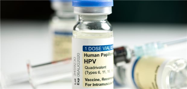 HPV-Impfung: Schutz vor invasivem Gebärmutterhalskrebs bleibt offenbar lange erhalten Ein Fläschen mit einer quadrivalenten HPV-Vakzine.