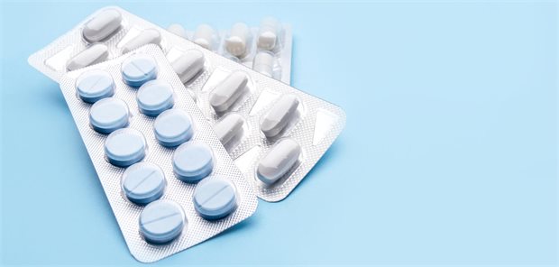 Leberschäden in den USA steigen deutlich: Paracetamol bleibt ein zentraler Auslöser Gefüllte Medikamentenblister.