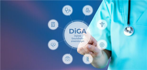 Elektronische Verordnung für DiGA jetzt freiwillig möglich Arzt zeigt auf digitales medizinisches Interface.