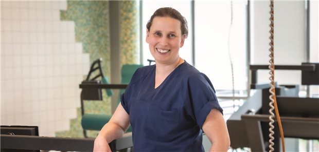 Rückenschmerzen: „Eine frühzeitige Intervention ist sehr wichtig“ Dr. Elisabeth Röhrmann