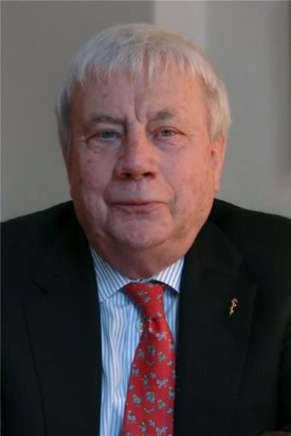 Dr. Jürgen Bausch