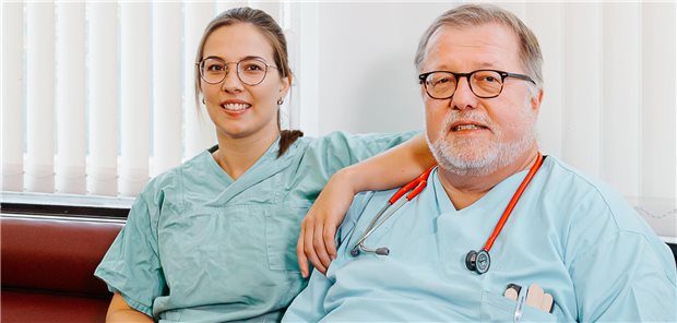 Dr. Thomas Fischbach und seine Tochter Judith Fischbach.