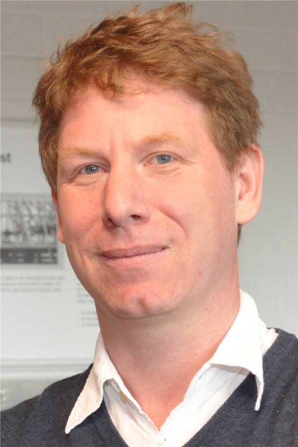 Uneinigkeit vor Reformen? „Lasst uns gemeinsam für unsere Patienten kämpfen!“ Porträt von Dr. Thomas Maibaum, Hausarzt in Rostock-Schmarl