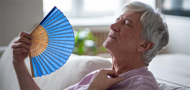Extreme Hitze scheint Demenz zu beschleunigen Hitze macht älteren Menschen nicht nur akut zu schaffen. Nach Hitzewellen wurden mehr Demenzerkrankungen beobachtet. (Symbolbild mit Fotomodell)