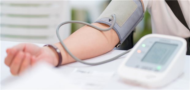 Hypertonie ist ein Risikofaktor für Epilepsie – ein Blutdrucksenker kann das Risiko verringern.