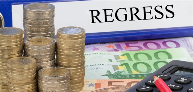 Typische Fallstricke bei Abrechnung und Verordnung – und wie Sie diese umgehen Taschenrechner und Euros