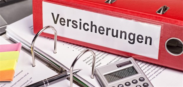 Warum Ärzte über eine Cyberversicherung nachdenken sollten KI erleichtert Hackern Angriffe ernorm. Praxen sollten zumindest einmal überlegen, ob sie sich gegen solche Störungen absichern wollen, etwa mit Blick auf den Betriebsstillstand.