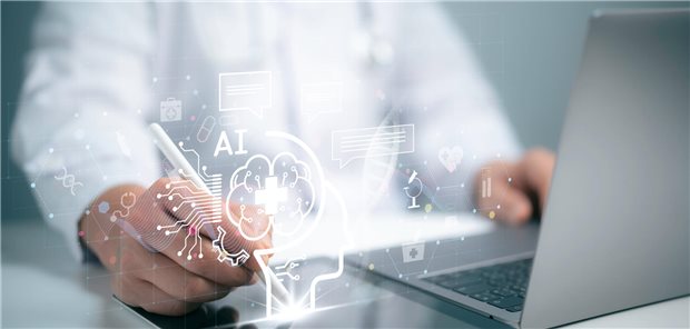 KI im Praxiseinsatz – was bereits möglich ist Arzt vor dem Laptop mit Augmented Reality-Symbolen