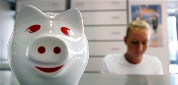 Kontaktgebühr bei jedem Arztbesuch? „Gehe zurück auf Los und denke noch einmal nach!“ Mit einer Praxisgebühr 2.0 das System (finanziell) sanieren? Ökonomen und auch KBV sind sehr skeptisch.