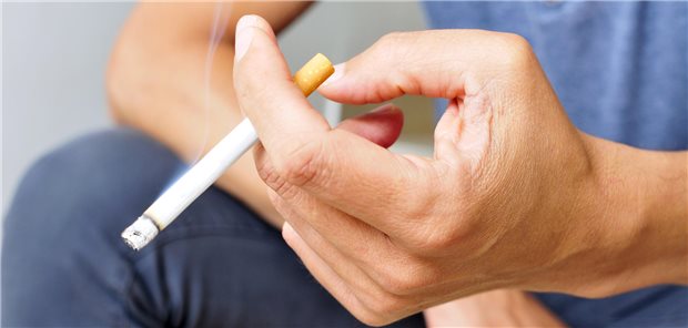 Rauchentwöhnung: Neue Materialien für Hausarztpraxen Patienten, die mit dem Rauchen aufhören wollen, fehlt oftmals das Durchhaltevermögen. Hausärzte können mit konkreten Tipps helfen.