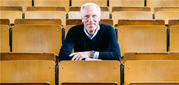 Gesundheitsexperte Froböse: „In Arztpraxen ist Informationsvermittlung zur Prävention insuffizient“ Prävention sei wie ein Medikament und Informationen dazu bräuchten Qualität, sagt der ehemalige Spitzensportler und heutige Professor an der Deutschen Sporthochschule Köln Ingo Froböse. Ärzte sollten vermitteln können, wie man sie einsetzt.