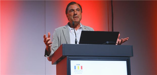 Patientensteuerung funktioniert nur mit Vertrauen Prof. Alex W. Friedrich lobte auf dem Hauptstadkongress die Patientensteuerung in den Niederlanden.
