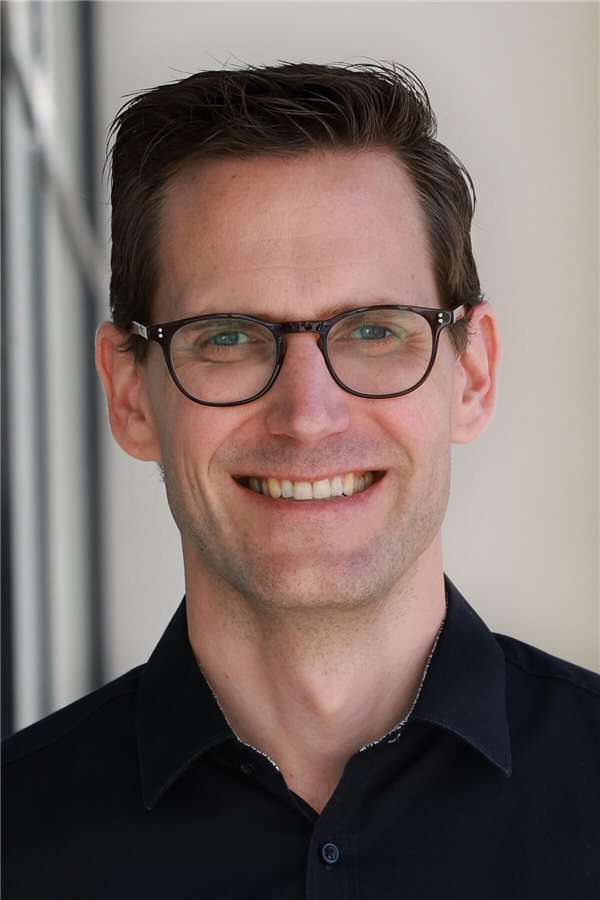 DEGAM zum Medizinstudium: „Wir müssen den Reformprozess frei von Besitzstandswahrung angehen“ Professor Dr. Ralf Jendyk, stellvertretender Sprecher der DEGAM-Sektion Studium und Hochschule