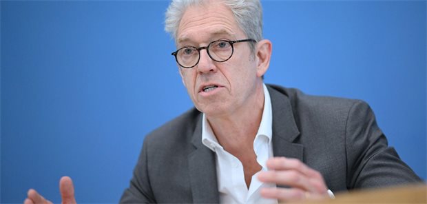 Abrechnung mit einem ungeliebten Gesetz: KBV zerpflückt Warkens Sparvorgaben Das Bild zeigt Dr. Andreas Gassen, den Vorstandsvorsitzenden der Kassenärztlichen Vereinigung.