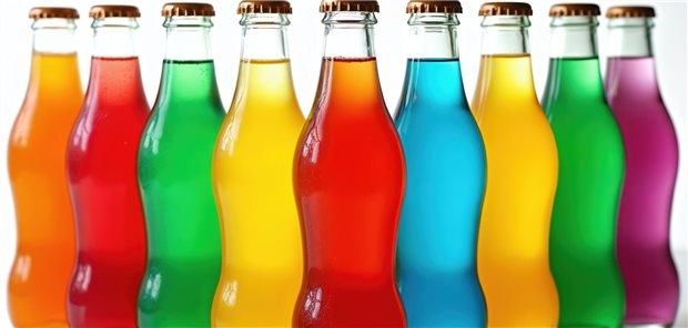 „Es geht hier nicht um Käsekuchen, Schokolade oder Vanillepudding“ Viele kleine bunte Limonadenflaschen stehen nebeneinander.