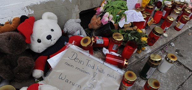 Methadon-Tod in Hamburg - KV zieht vor Gericht Trauer um Chantal: Der Fall hat zu einem Zerwürfnis zwischen KV und DSÄ geführt.