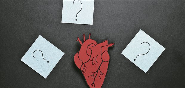 Abbildung eines Herzens mit drei Fragenzeichen